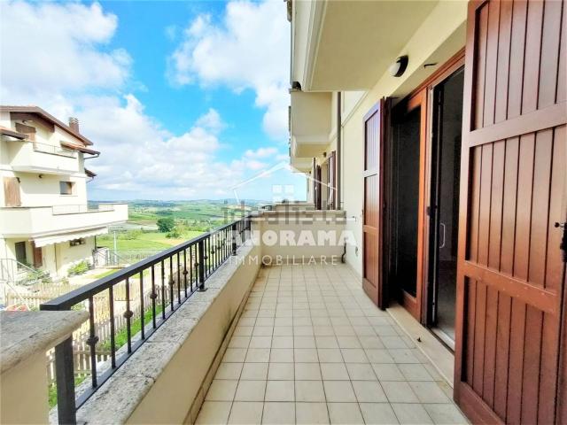Appartamento in vendita a Montescudo-Monte Colombo, Montescudo