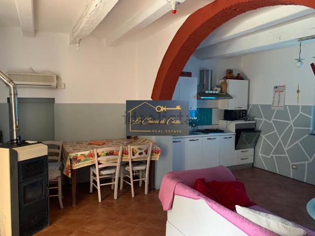 Appartamento in vendita a Collesalvetti, Toscana