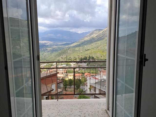 Appartamento in vendita a Sonnino, Latina