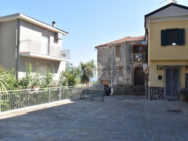Appartamento in vendita a Laureana Cilento, Campania