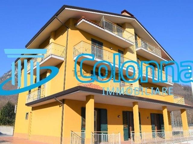 Appartamento in vendita a Contrada, Campania