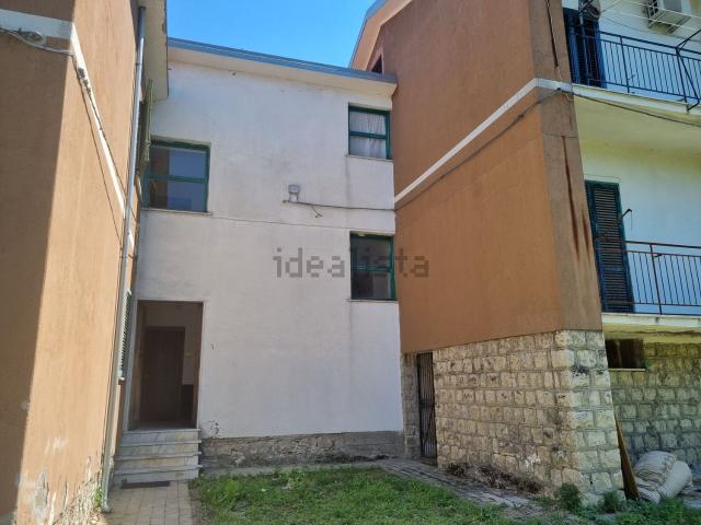 Appartamento in vendita a Castelfranci, Campania