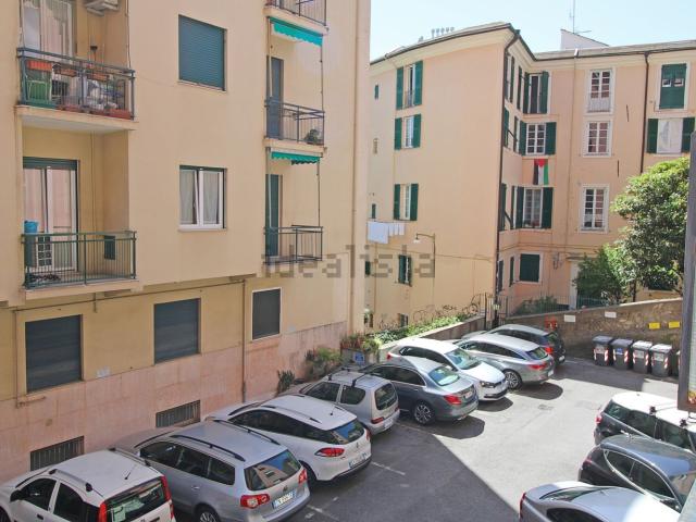 Appartamento in vendita a Centro Est, Serra Riccò