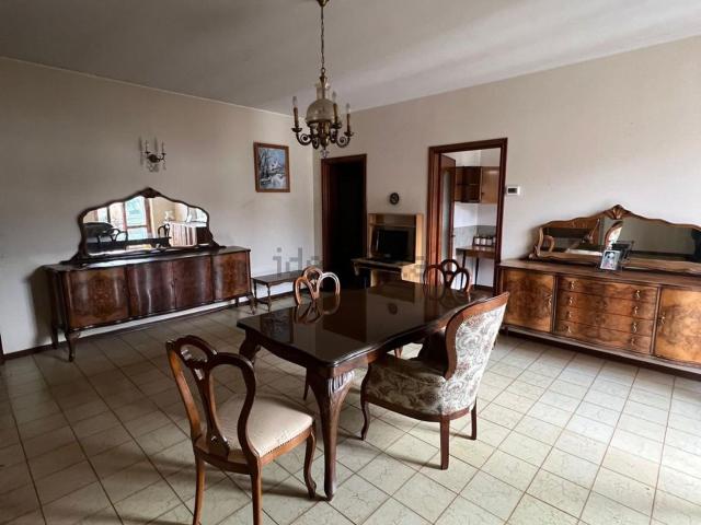 Appartamento in vendita a Ferriere, Reggio Emilia