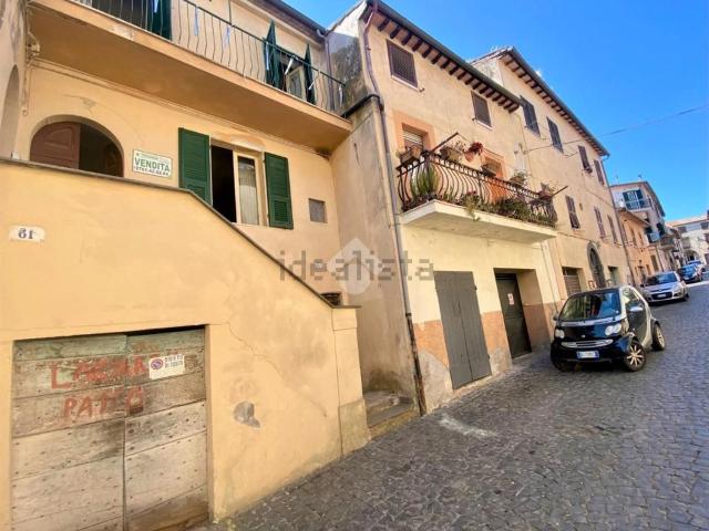 Appartamento in vendita a Valentano, Lazio