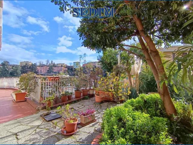 Appartamento in vendita a Centro Ovest, Serra Riccò