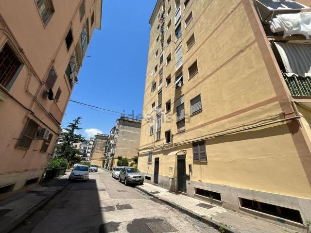 Appartamento in vendita a Municipalità 6, Campania