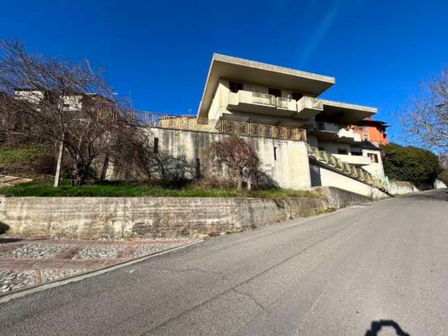 Appartamento in vendita a Amelia, Umbria