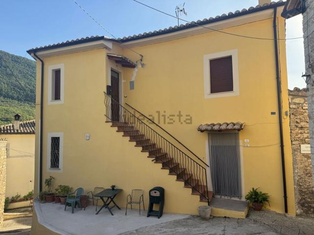 Appartamento in vendita a Ferentillo, Umbria