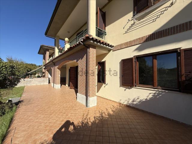 Appartamento in vendita a Pucciarelli, Castiglione del Lago