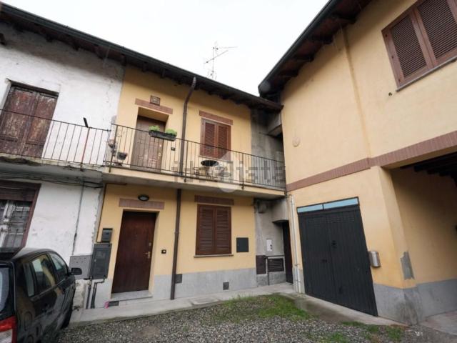 Appartamento in vendita a Albiate, Lombardia
