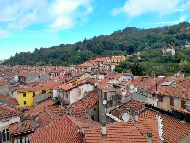 Appartamento in vendita a Altare, Liguria