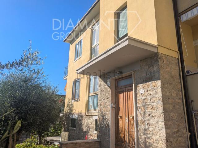 Appartamento in vendita a Chiusi Città, Toscana