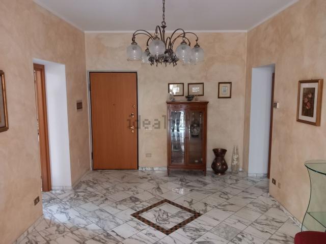 Appartamento in vendita a Voghera, Lombardia