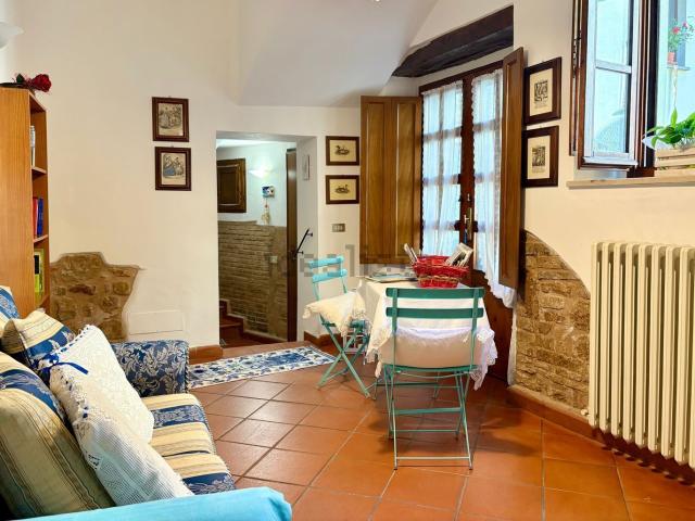 Appartamento in vendita a Spello, Umbria