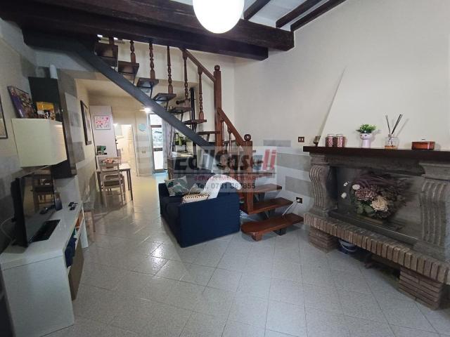 Appartamento in vendita a Graffignano, Lazio