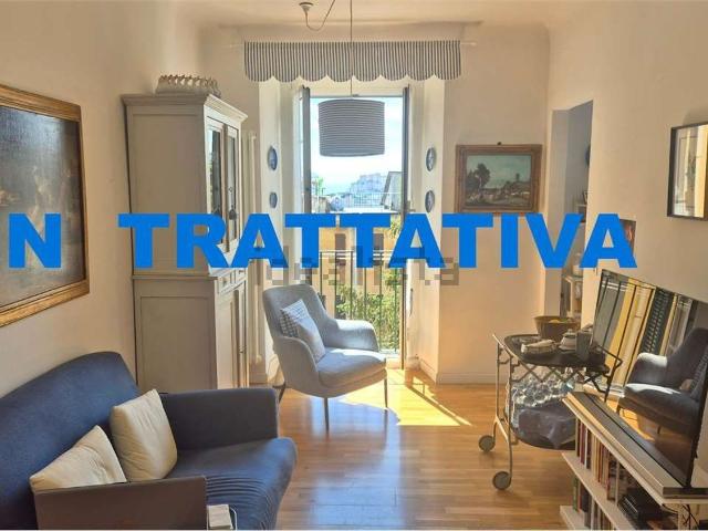 Appartamento in vendita a Centro Est, Serra Riccò