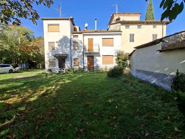 Appartamento in vendita a Medesano, Reggio Emilia