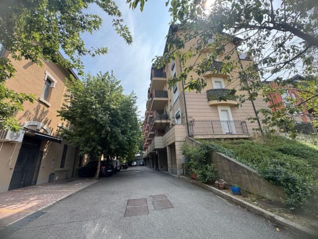 Appartamento in vendita a Gemonio, Varese