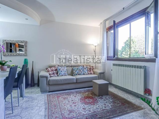 Appartamento in vendita a Castano Primo, Lombardia