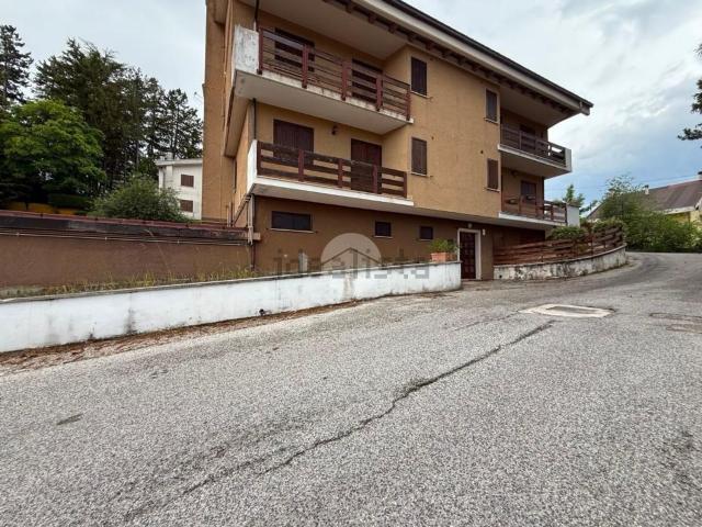 Appartamento in vendita a Ovindoli, Abruzzo