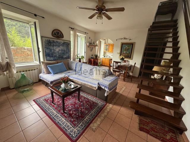 Appartamento in vendita a Cogoleto, Liguria