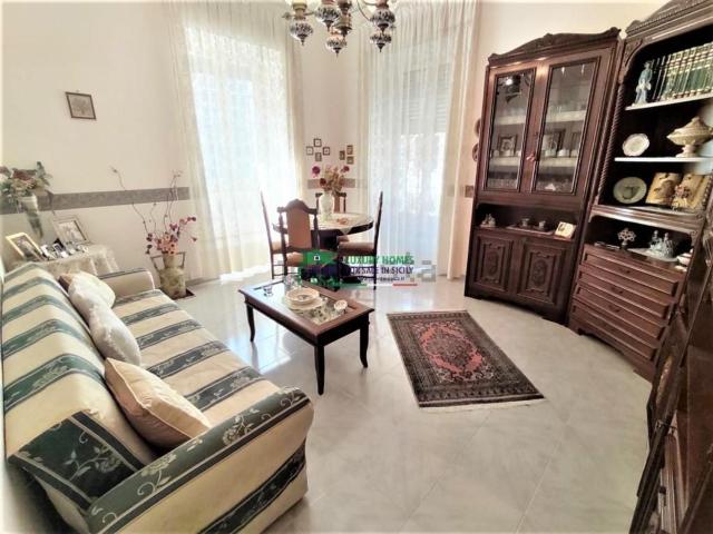 Appartamento in vendita a Ragusa Ibla, Ragusa