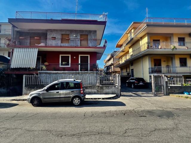 Appartamento in vendita a Aci Catena, Sicilia