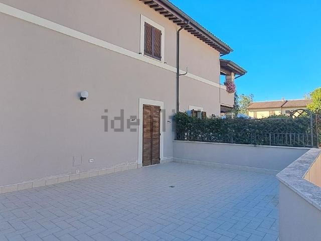 Appartamento in vendita a Cortaccione, Spoleto