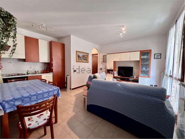 Appartamento in vendita a Travedona Monate, Lombardia