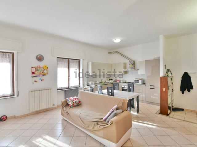 Appartamento in vendita a Castello Di Brianza, Lombardia