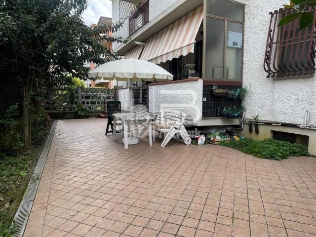 Appartamento in vendita a Poggioletto, Marina Di Massa