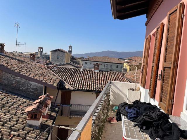 Appartamento in vendita a Alzano Lombardo, Lombardia