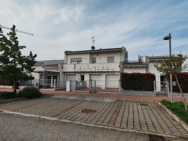 Appartamento in vendita a Crevalcore, Bologna