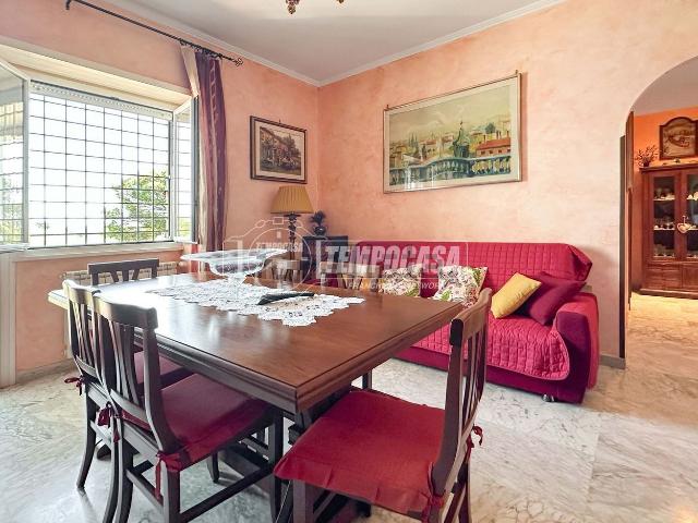 Appartamento in vendita a Residenza Claudia, Roma Capitale