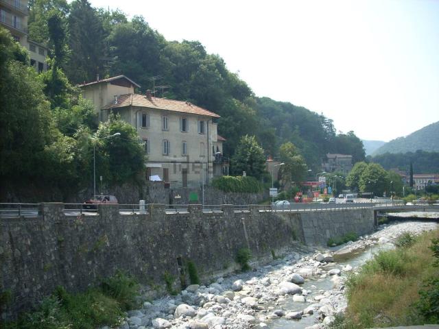 Appartamento in vendita a Scarenna, Asso