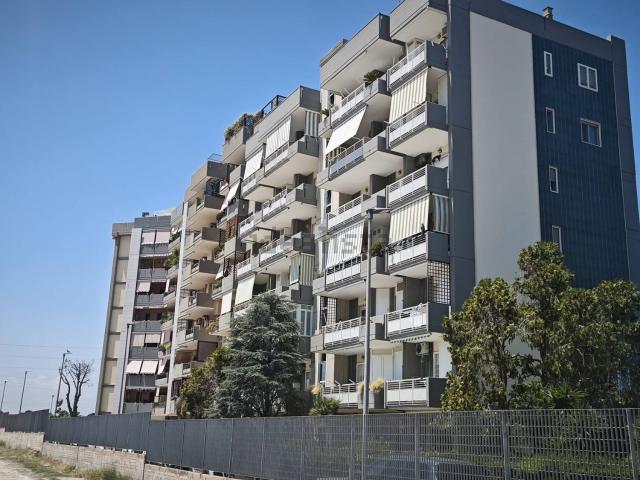 Appartamento in vendita a Municipio 4, Puglia