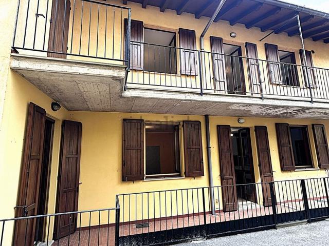Appartamento in vendita a Villa Di Serio, Lombardia