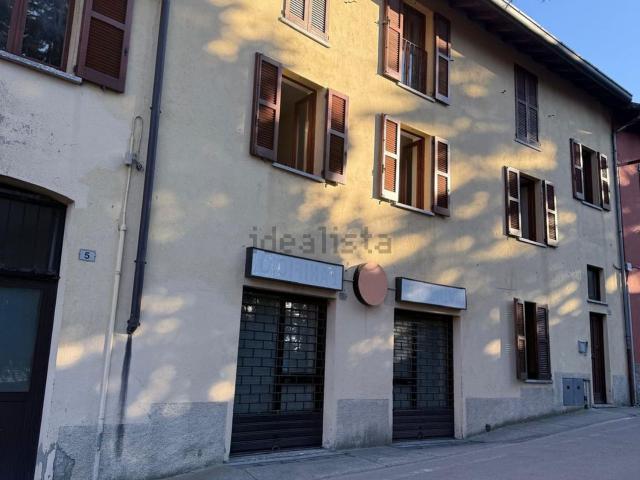 Appartamento in vendita a Eupilio, Lombardia