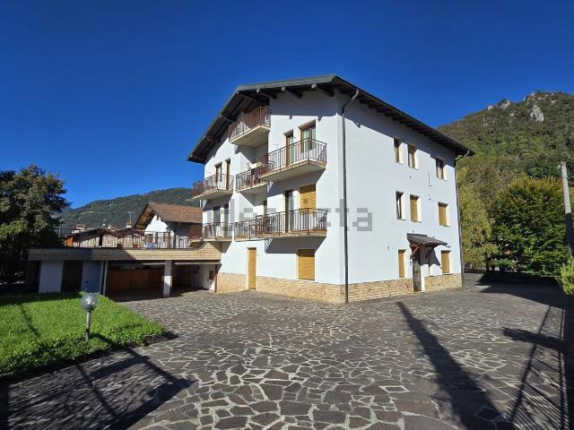 Appartamento in vendita a Fiorine, Clusone