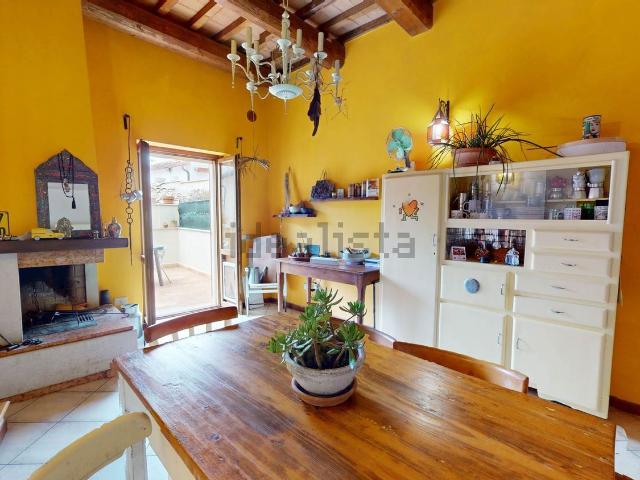 Appartamento in vendita a Foligno, Umbria