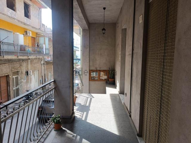 Appartamento in vendita a Santa Maria Di Licodia, Catania