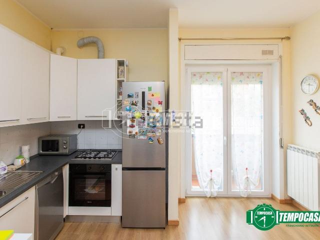 Appartamento in vendita a Buscate, Lombardia