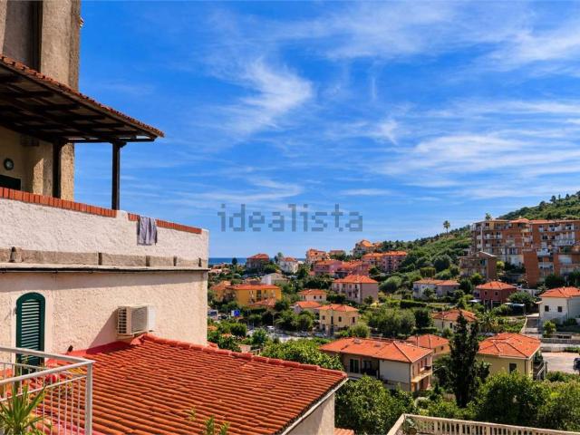 Appartamento in vendita a San Bartolomeo Al Mare, Liguria