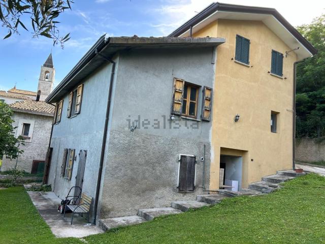 Appartamento in vendita a Marazzano, Gemmano