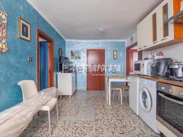 Appartamento in vendita a Albula centro, Marche
