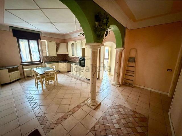 Appartamento in vendita a Lomello, Lombardia