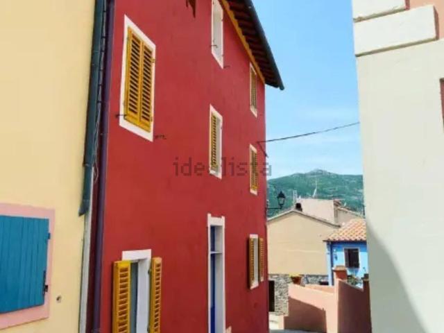 Appartamento in vendita a Porto, Capraia Isola