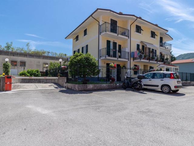 Appartamento in vendita a Carasco, Liguria