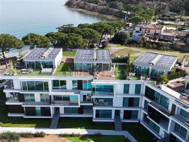 Appartamento in vendita a Lonato, Lombardia